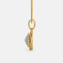 Elara Gold Pendent