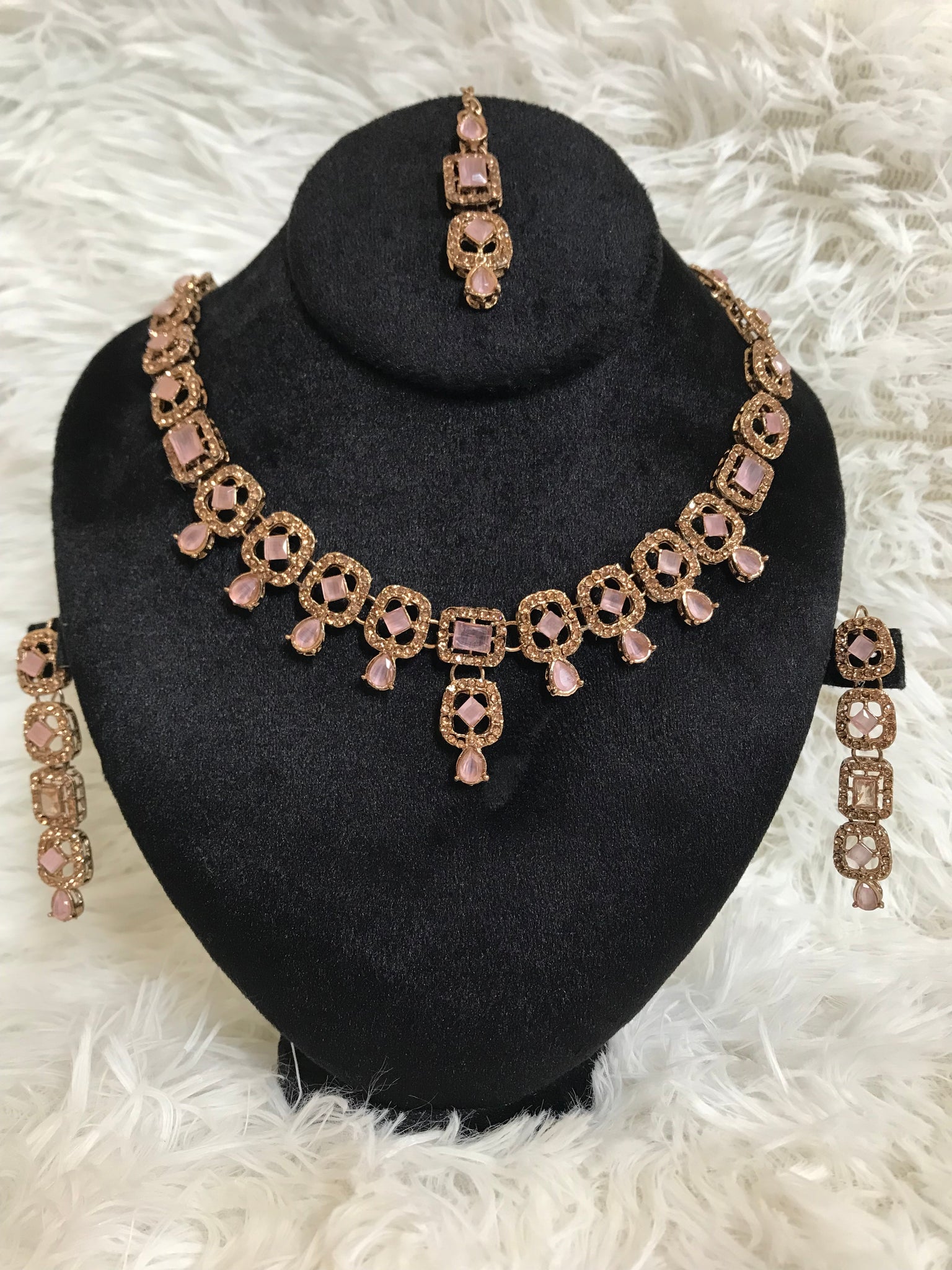 Nura Set