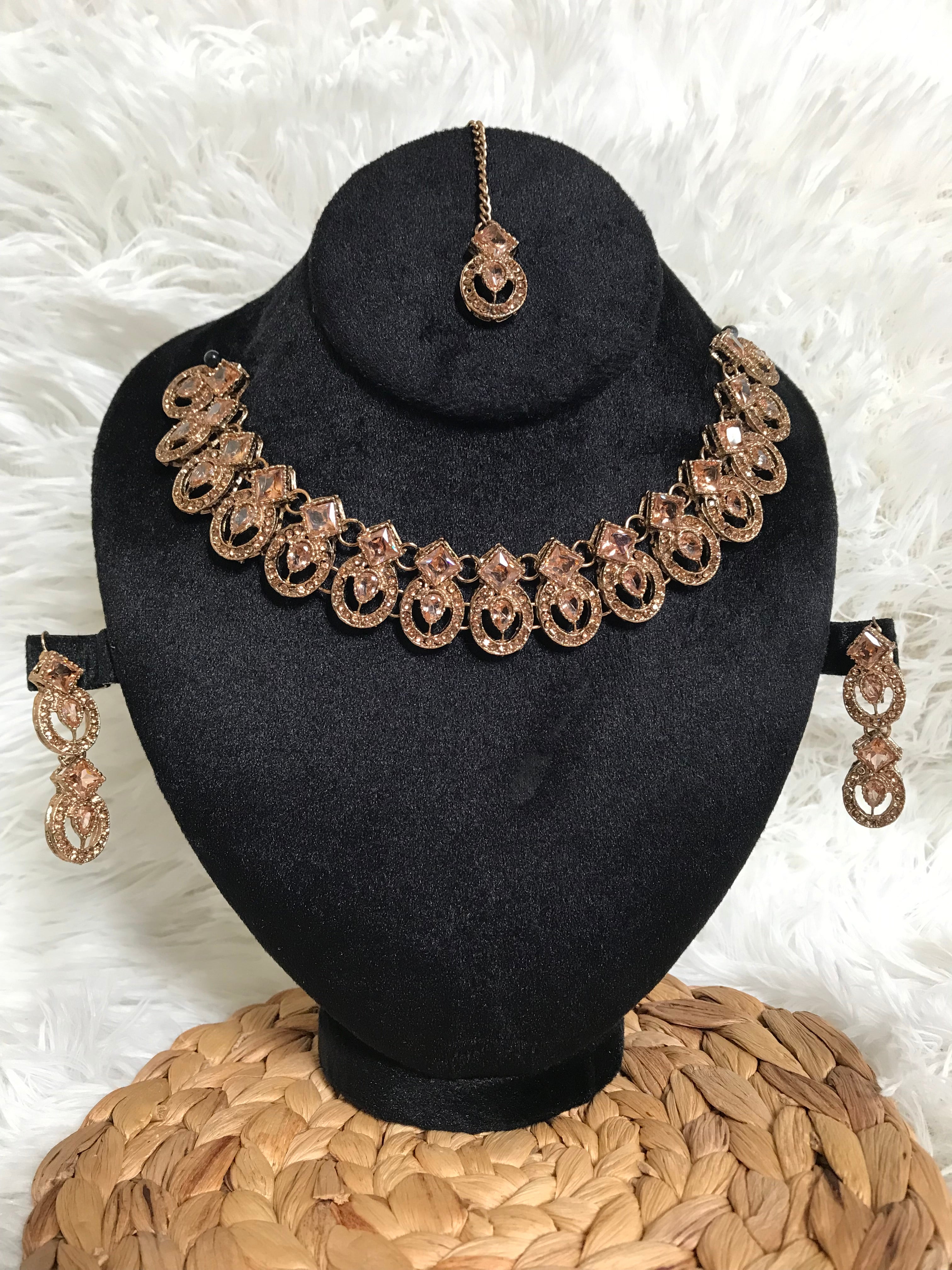 Zirvaani set