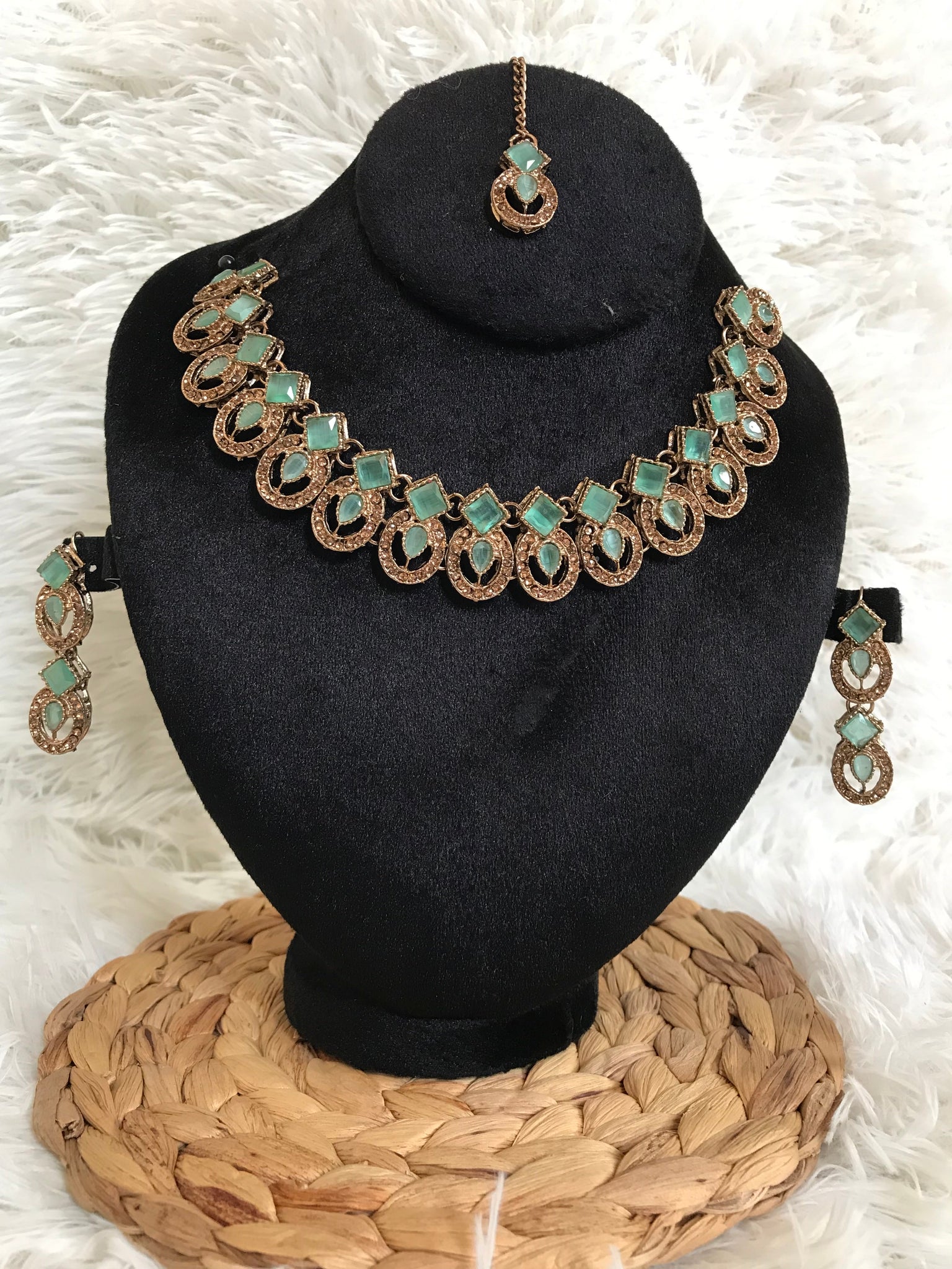 Zirvaani set