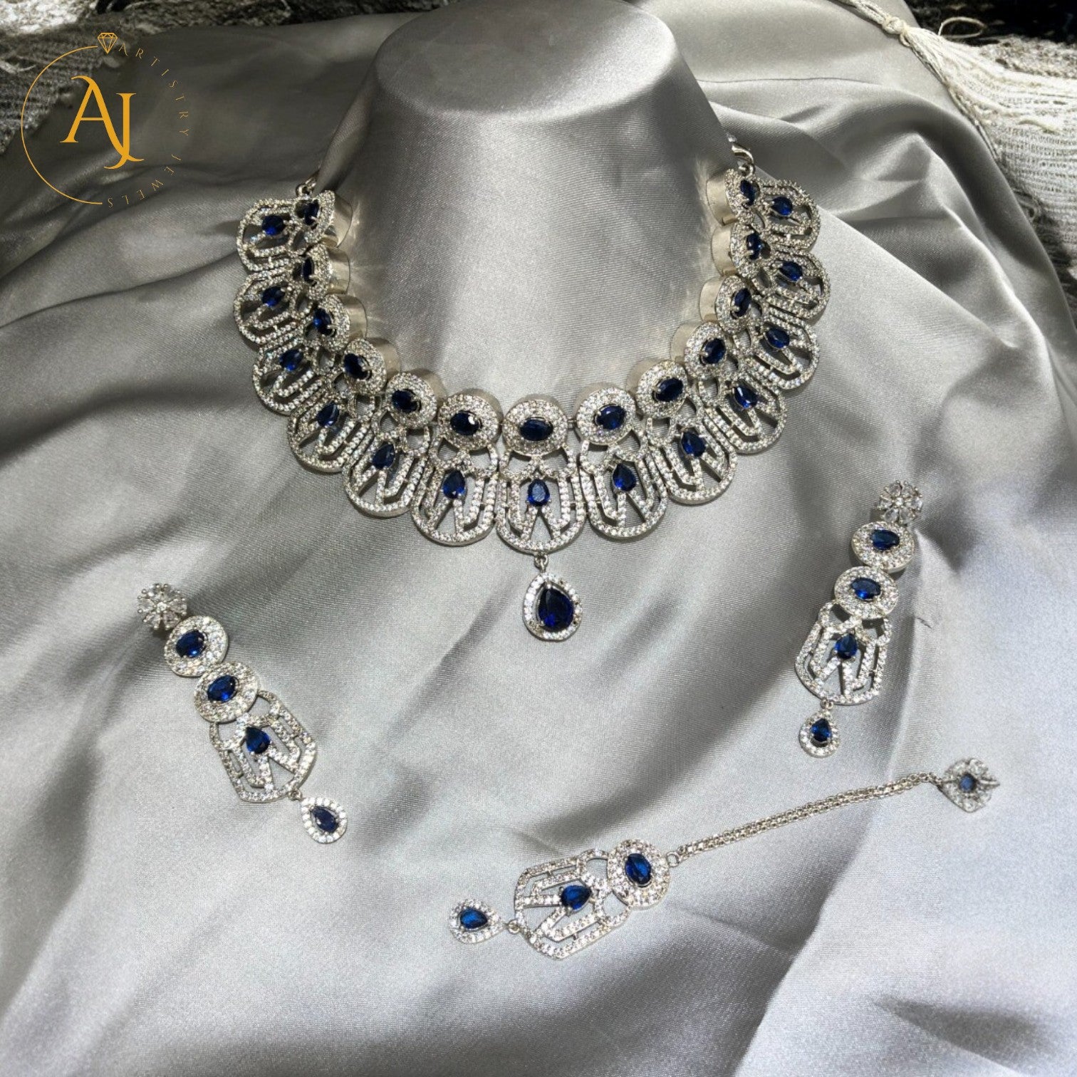 Midnight Grace Bridal Set