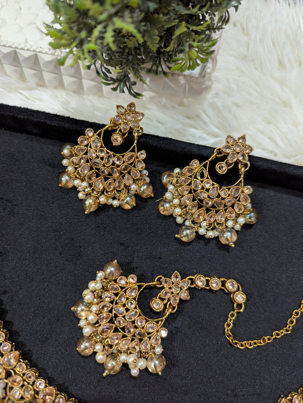 Zar-e-Noor Polki Set