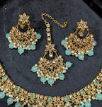 Zar-e-Noor Polki Set