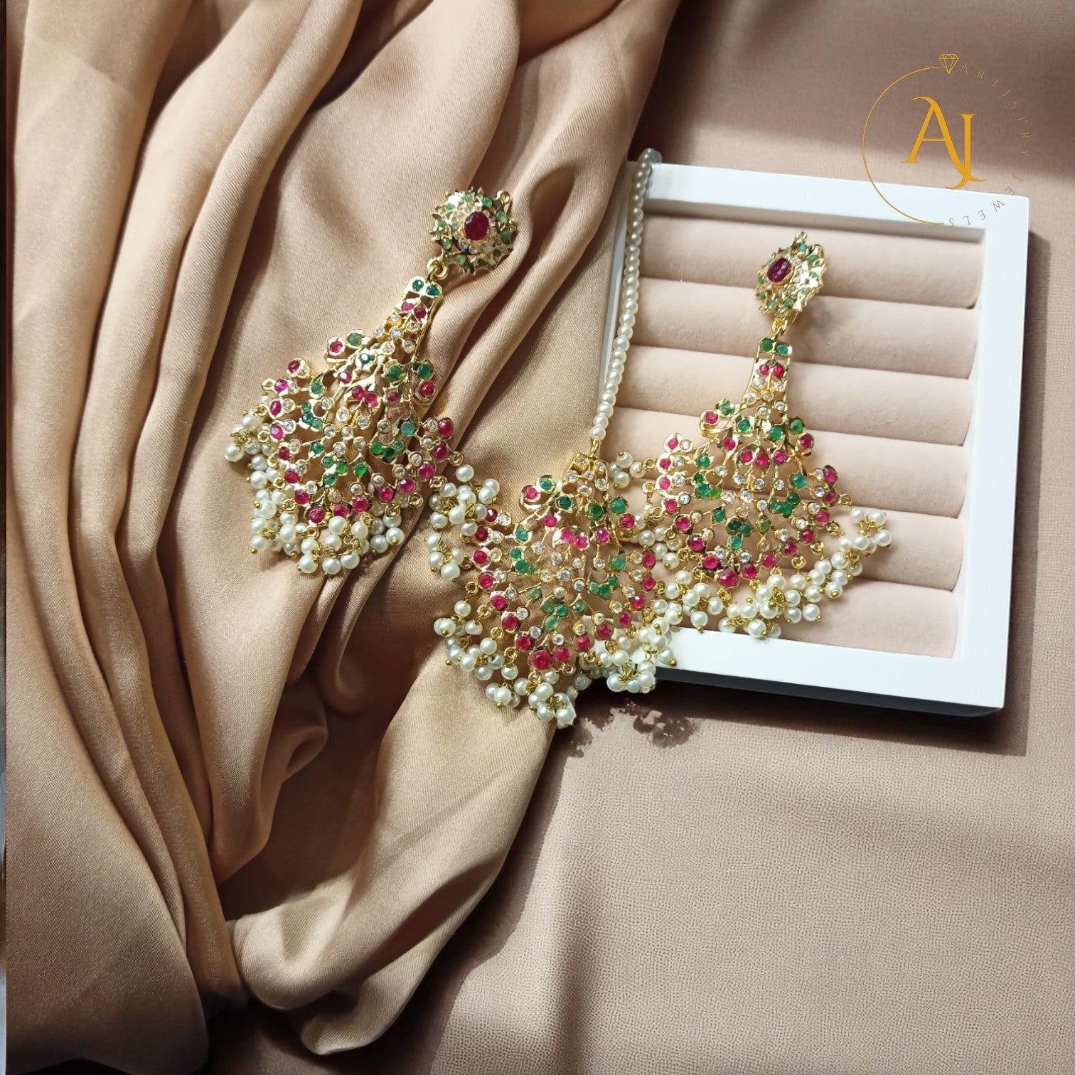 Royal Nauratan Real Hyderabadi Earrings & Tika
