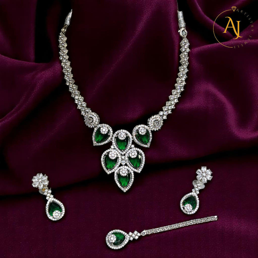 Zarqaa Petal Diamond Set