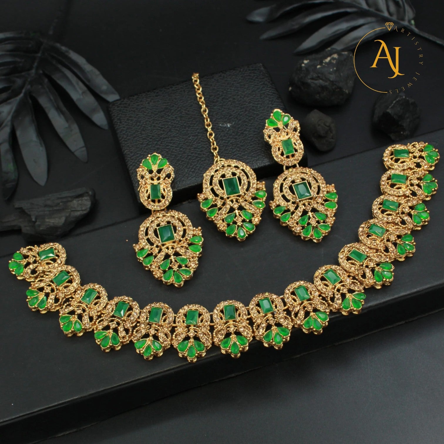 Zeenat Luxe Party Set