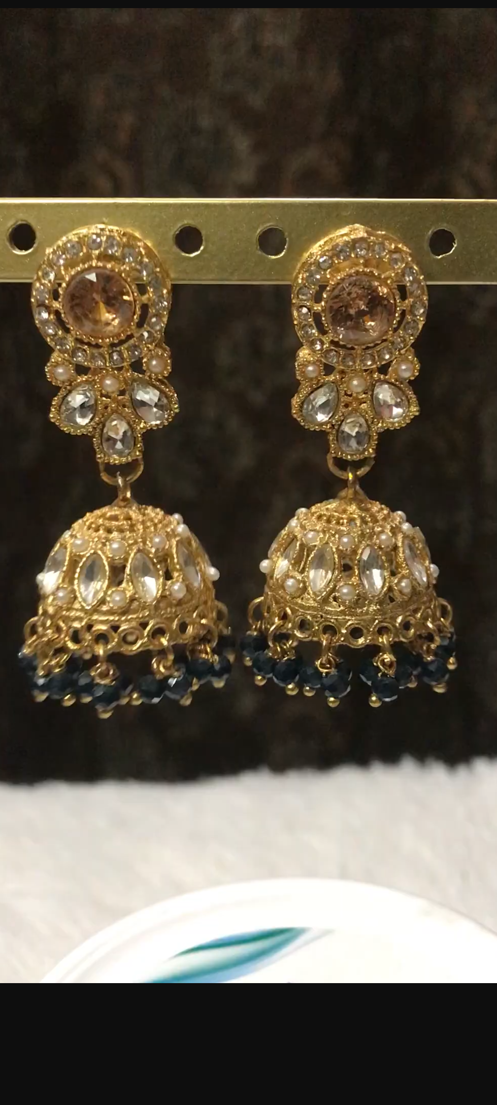 Gulnoor Kundan Jhumki